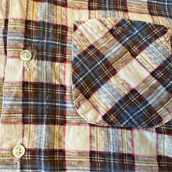 Vintage plaid button down long sleeve - Picture 9 of 10